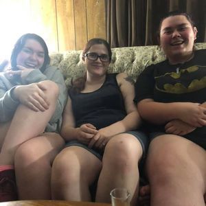 Meet your Posher, Makella